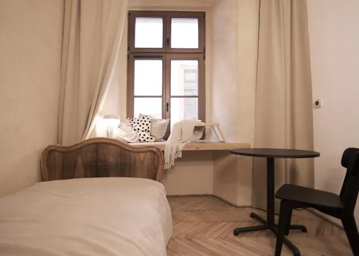 Apartman Charming / Old Town Center *