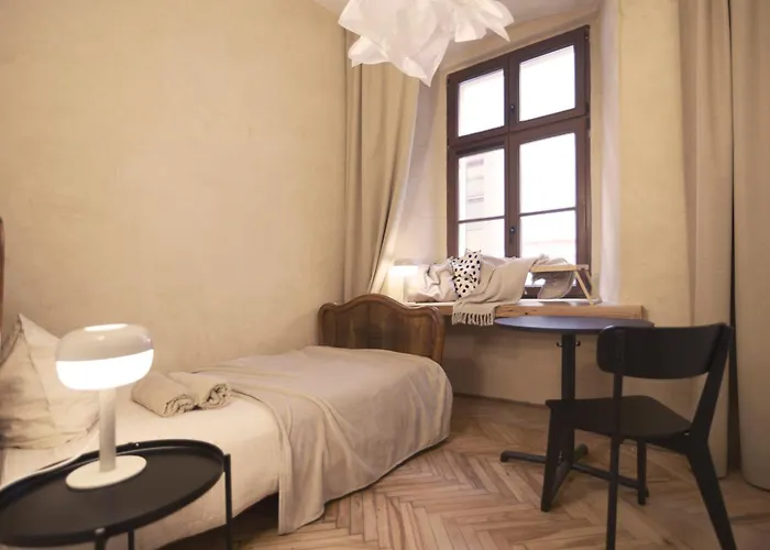 Apartman Charming / Old Town Center *